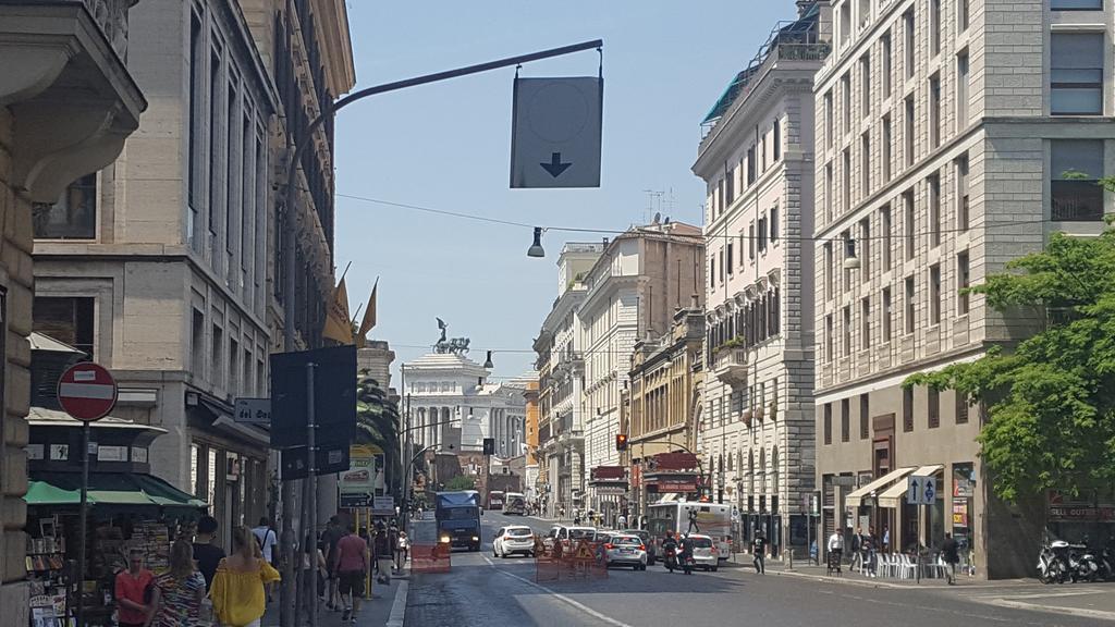 Pensión Finestra Su Monti